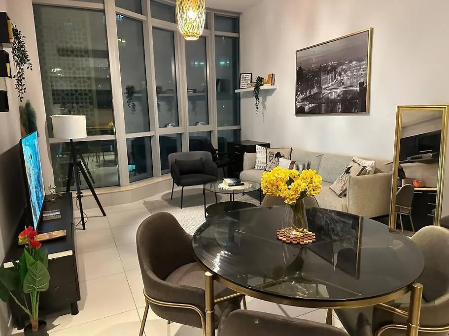 Apartment Cozy 1Bhk Apartment-Dubai Marina